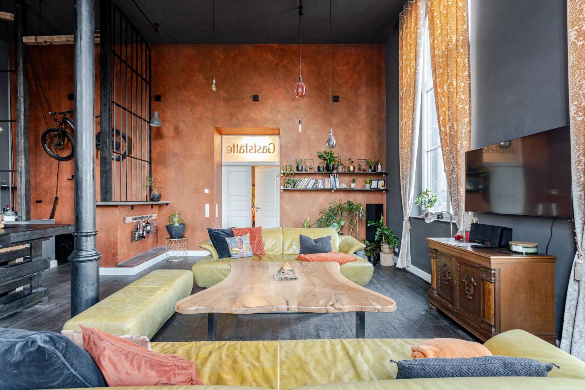 Bahnhofsromantik Trifft Luxus - Alter Bahnhof Von Kruft Luaran gambar